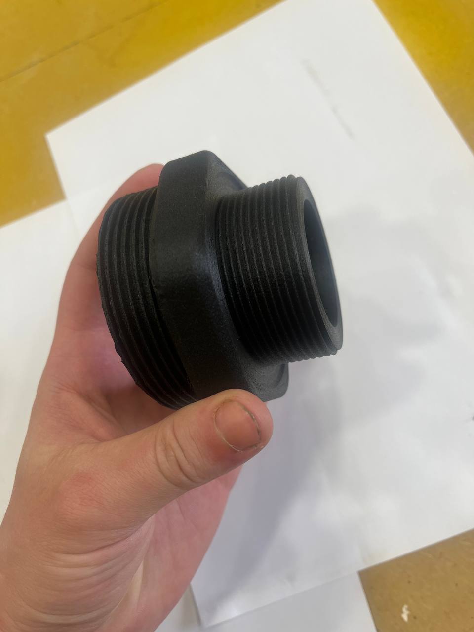 Різьбовий фітинг